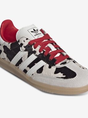 adidas Womens Samba Sneakers in Brown, Cream & Red